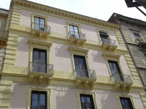 Restauro facciata e miglioramento sismico di un edificio nel centro storico di Catania